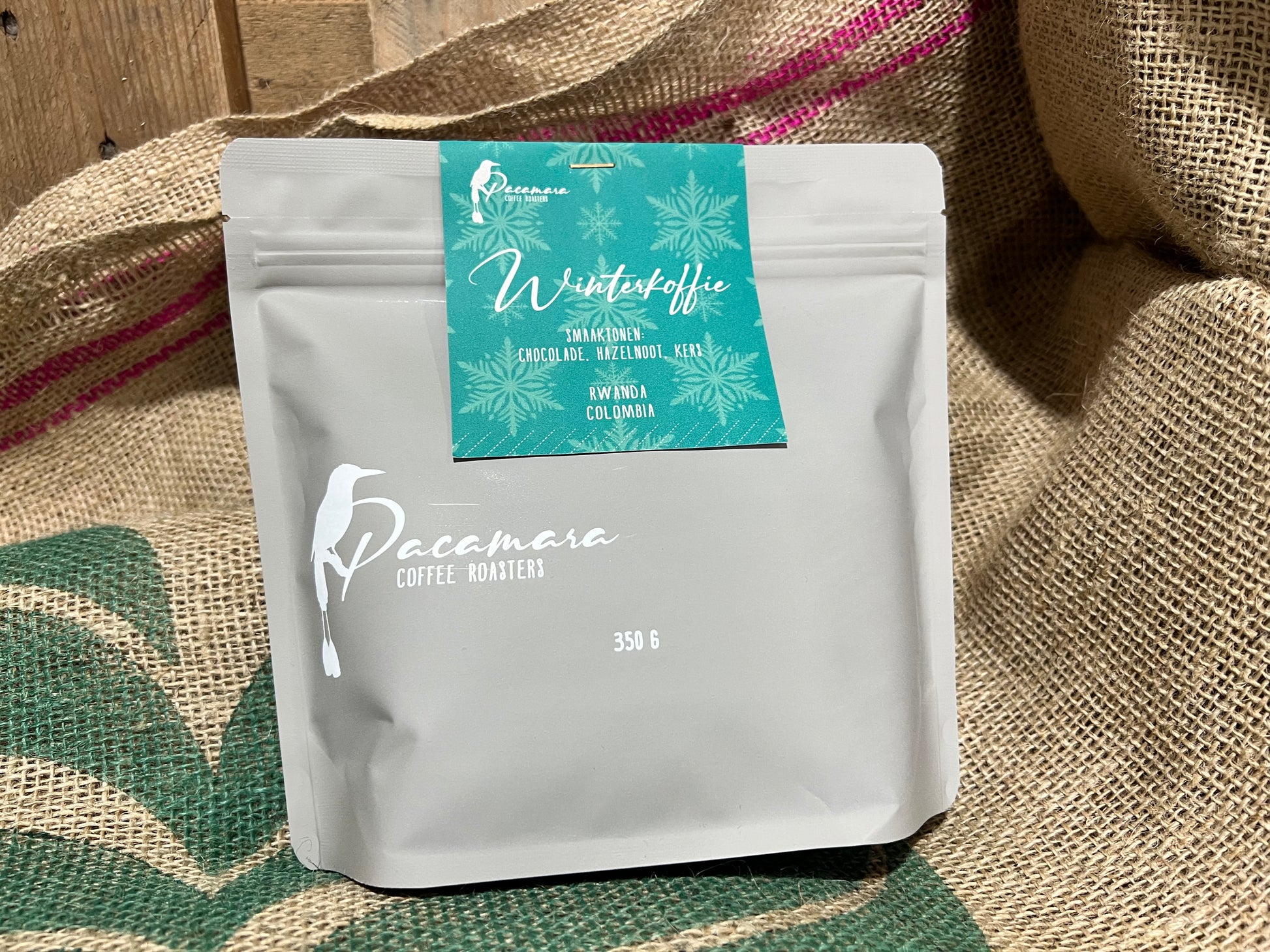 Een zakje winterkoffie van Pacamara Coffee Roasters